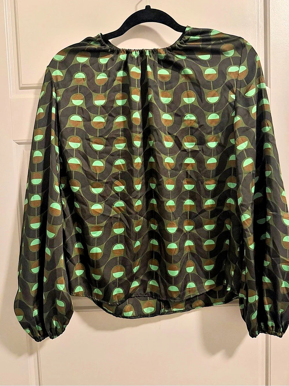 Zara Geometric Long Sleeve Blouse in Green & Black Size Medium